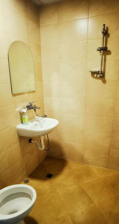 Хостел Ритон Ruse Exterior foto